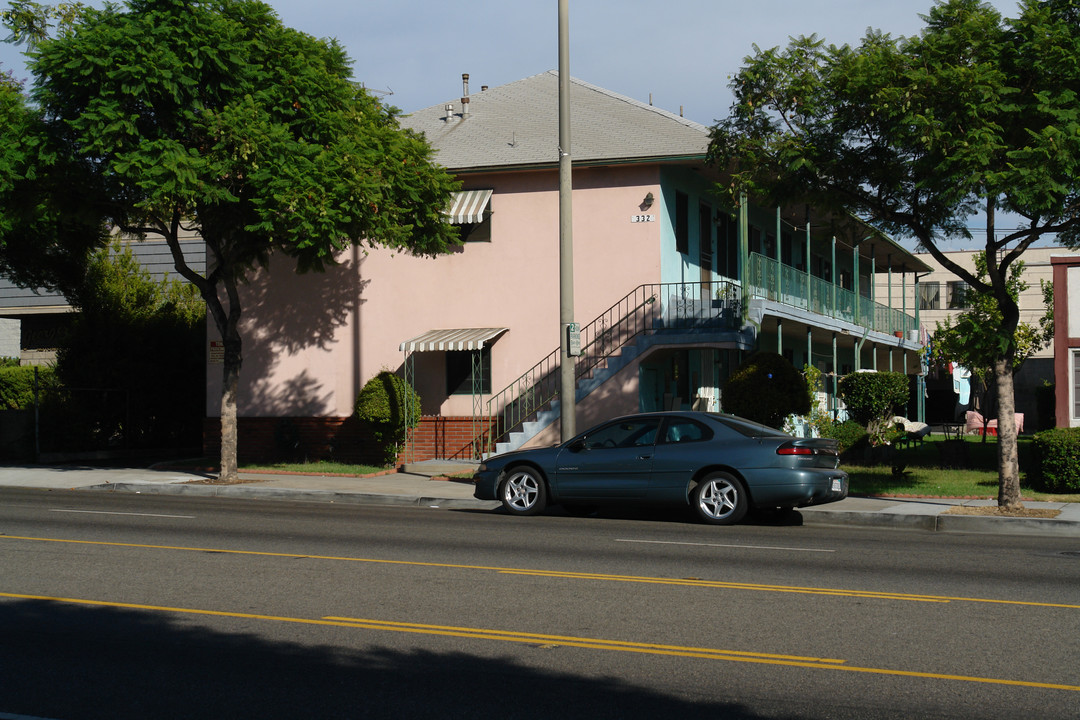 332 N Glendale Ave in Glendale, CA - Building Photo