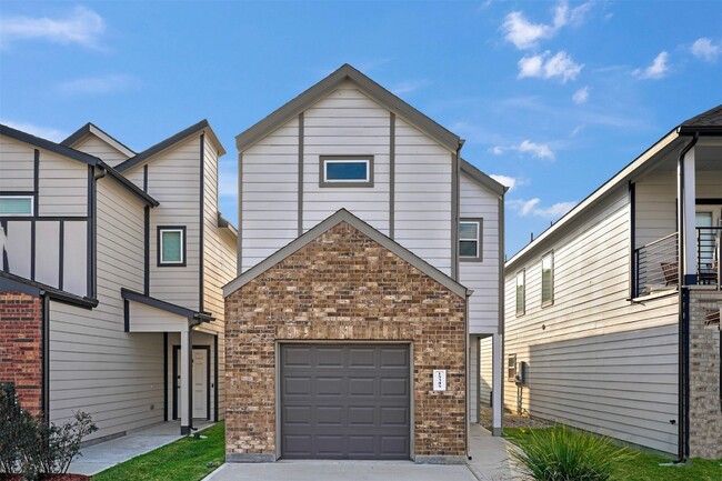 property at 15345 Estrella Rd E