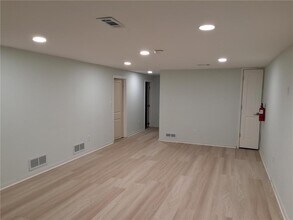 7632 Scott Ave N in Minneapolis, MN - Building Photo - Building Photo