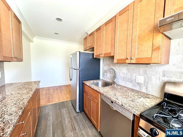 855 Broad in Ridgefield, NJ - Building Photo