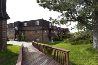 LaCrosse Estates Apartment Homes in Rapid City, SD - Building Photo - Building Photo