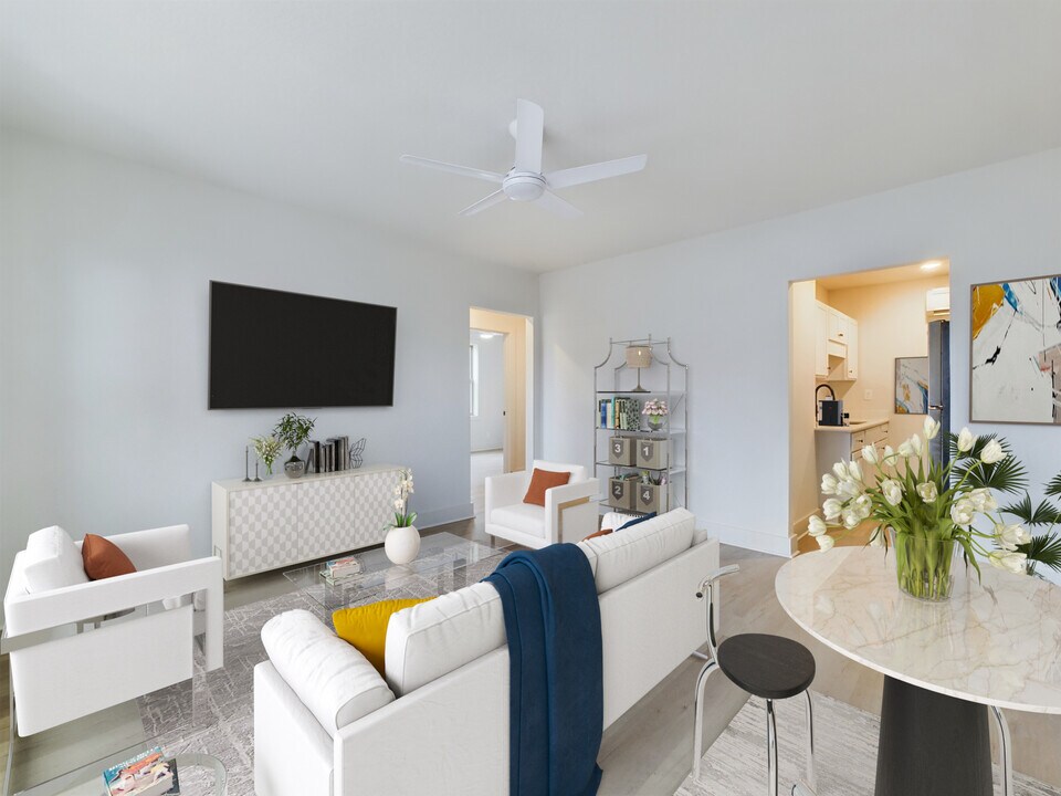 2 E Sunset Ave in Pensacola, FL - Building Photo