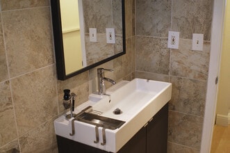 1615 Meridian Ave, Unit 204 in Miami Beach, FL - Building Photo - Building Photo