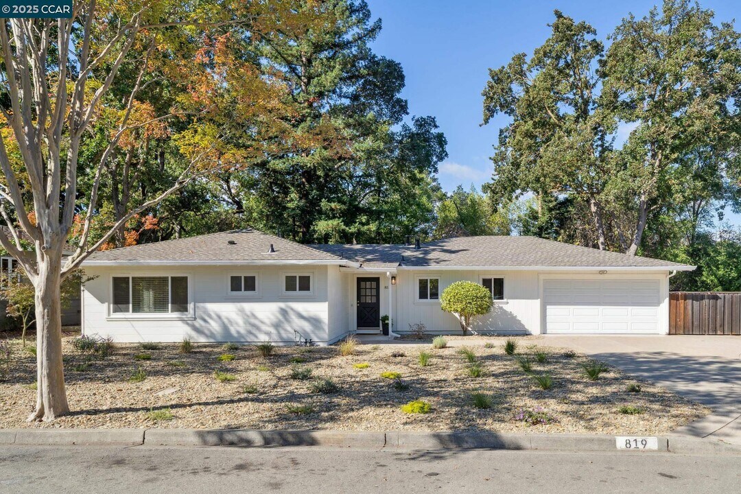 819 Rosedale Ave in Lafayette, CA - Building Photo