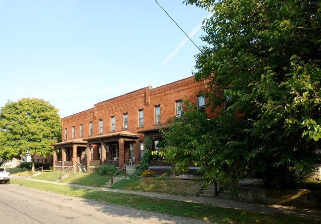 382-392 E Tompkins St in Columbus, OH - Foto de edificio - Building Photo