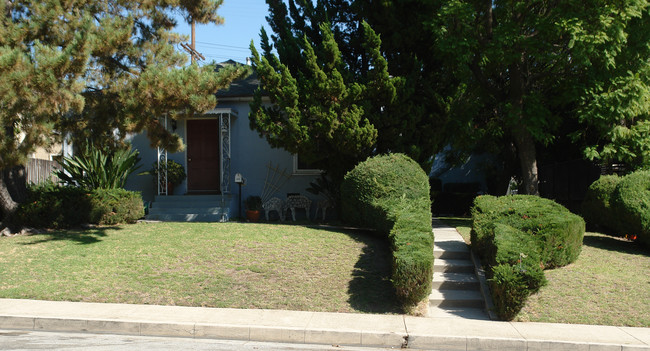 3216 Downing Ave in Glendale, CA - Foto de edificio - Building Photo