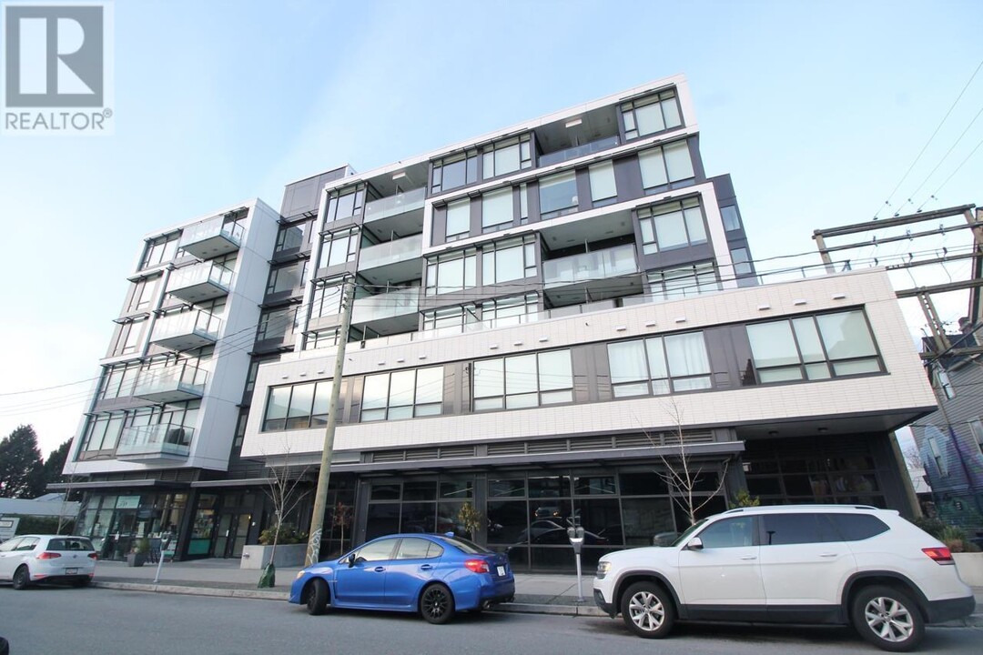 133-133 E 8th Ave in Vancouver, BC - Building Photo