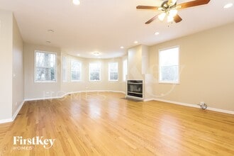 217 Fairfield Dr in Island Lake, IL - Building Photo - Building Photo