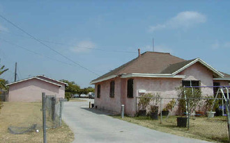 10826 Larch Ave in Inglewood, CA - Building Photo