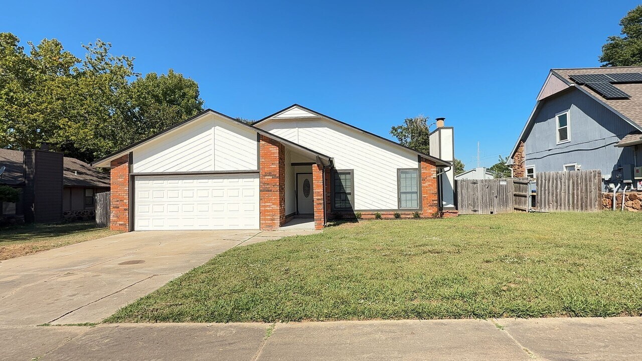 1416 W Kent St in Broken Arrow, OK - Building Photo