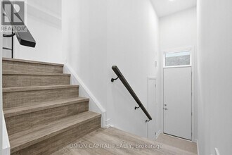 6 Robert Gilpin Ln in Richmond Hill, ON - Building Photo - Building Photo