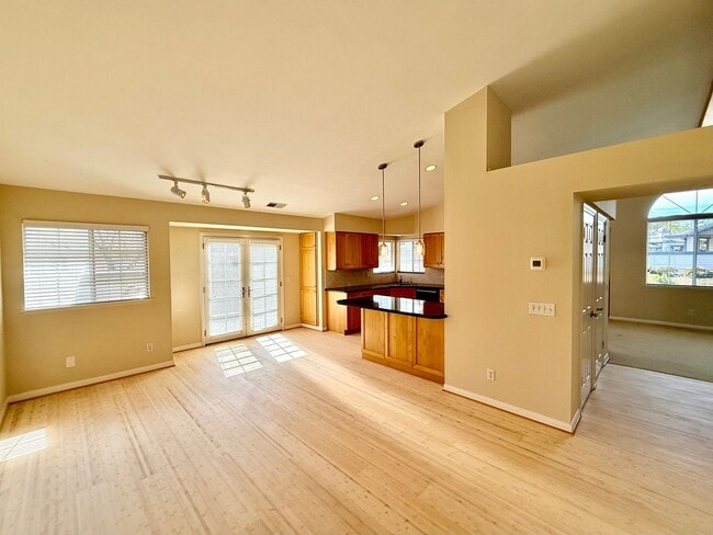 5939 Village Terrace Dr in Goleta, CA - Building Photo - Building Photo