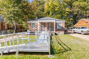 1677 Echles St in Memphis, TN - Building Photo