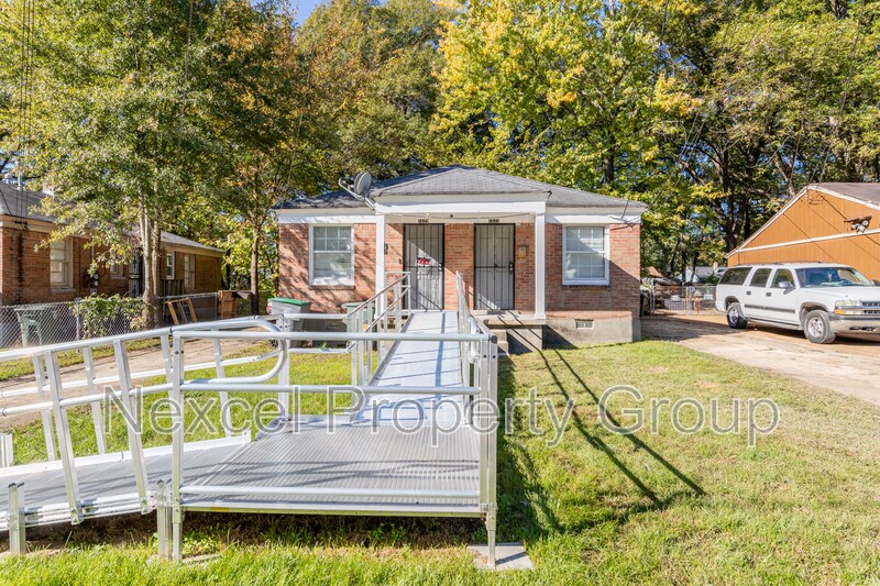 1677 Echles St in Memphis, TN - Building Photo