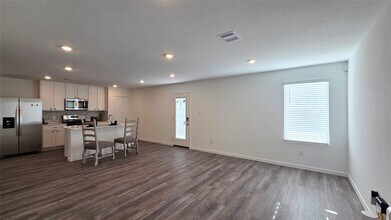 40934 Seasoned Oak Ln in Magnolia, TX - Building Photo - Building Photo