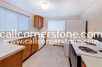 935 E Cucharras St in Colorado Springs, CO - Building Photo - Building Photo