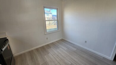 510 Kingston Hall Ct in Hampton, VA - Building Photo - Building Photo