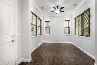 3740 E Robert St in Gilbert, AZ - Foto de edificio - Building Photo