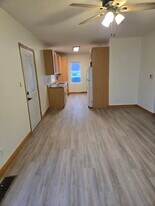 804 Hanna Blvd in Waterloo, IA - Building Photo