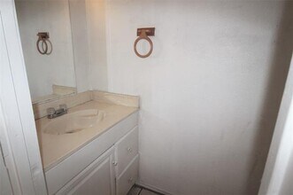 8003 Rothington Rd in Dallas, TX - Building Photo - Building Photo