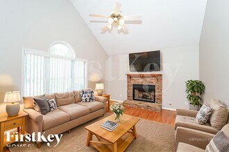 1651 Sloping Tree Way in Lithia Springs, GA - Building Photo - Building Photo