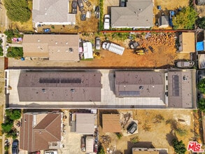 11108 Norris Ave in Los Angeles, CA - Building Photo - Building Photo