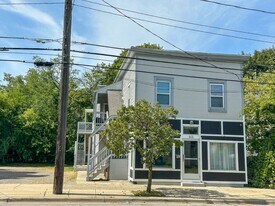 613 Fuller Ave SE in Grand Rapids, MI - Building Photo