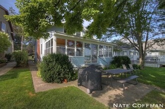 6894 Farrell Dr NE in Rockford, MI - Building Photo - Building Photo