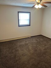 33 Stewart St, Unit Stewart 5 in Hubbard, OH - Building Photo - Building Photo