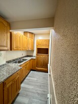 23 Endicott St in Worcester, MA - Building Photo