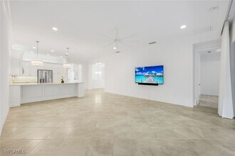 13670 Mandarin Cir in Naples, FL - Building Photo - Building Photo
