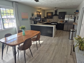 1218 Greenwood Dr in Danville, VA - Building Photo - Building Photo