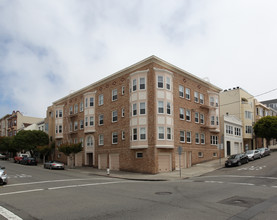 1695 Filbert St in San Francisco, CA - Building Photo - Building Photo