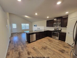 13126 Desana Spgs in Saint Hedwig, TX - Building Photo - Building Photo