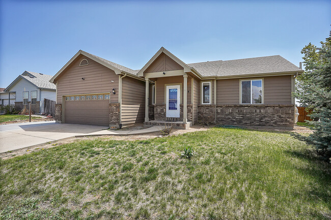 984 S Lilac Ct in Milliken, CO - Building Photo - Building Photo