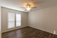 The Willows Ennis in Ennis, TX - Building Photo - Interior Photo