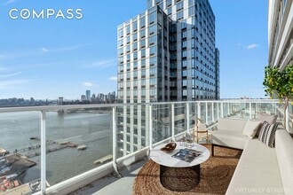 2 N 5th St in Brooklyn, NY - Foto de edificio - Building Photo