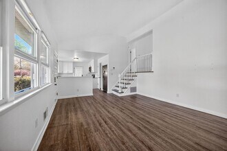 1013 Sherry Ave in Virginia Beach, VA - Building Photo - Building Photo