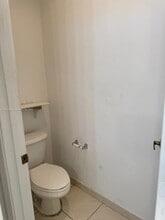 8706 NW 38th Dr in Coral Springs, FL - Foto de edificio - Building Photo