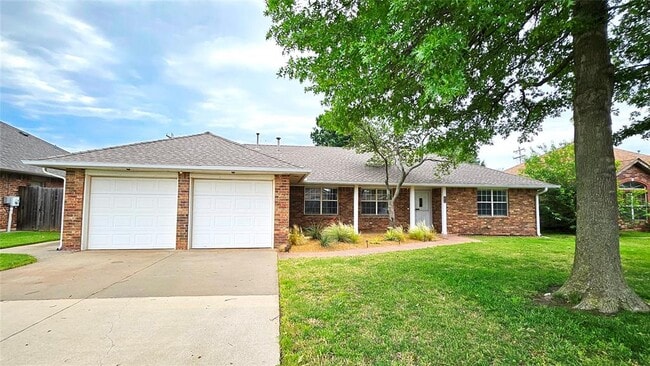 2516 Ridgewood Dr