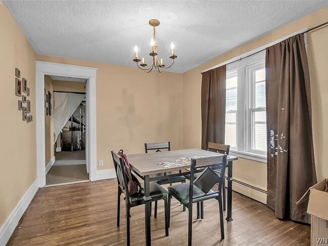 11 Kaufman Dr in Cheektowaga, NY - Foto de edificio - Building Photo