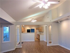 2714 Bolivar St in Denton, TX - Building Photo - Building Photo