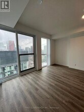 180 Front St E in Toronto, ON - Building Photo - Building Photo