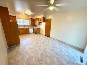 1820 Elm Dr in Santa Rosa, CA - Building Photo - Building Photo