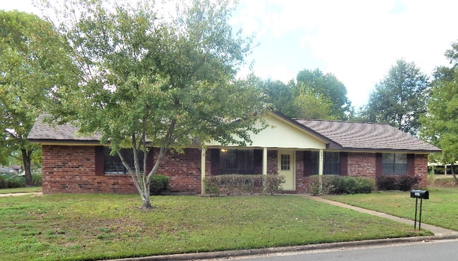 property at 4028 Western Oak St