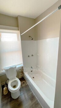 317 S Mount St photo'