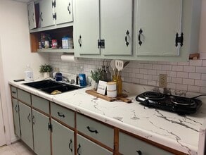 4331 Sadie Ln in Louisville, KY - Foto de edificio - Building Photo