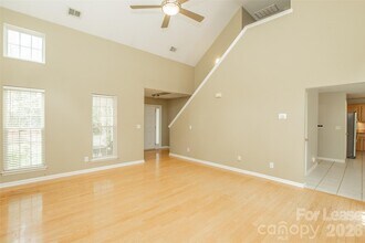 8214 Braids Bend Ct in Charlotte, NC - Building Photo - Building Photo