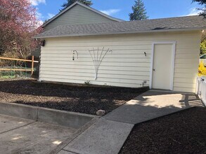 15796 SW Willamette St in Sherwood, OR - Building Photo - Building Photo