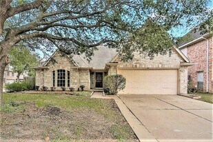 3107 Towering Oak St in Houston, TX - Building Photo